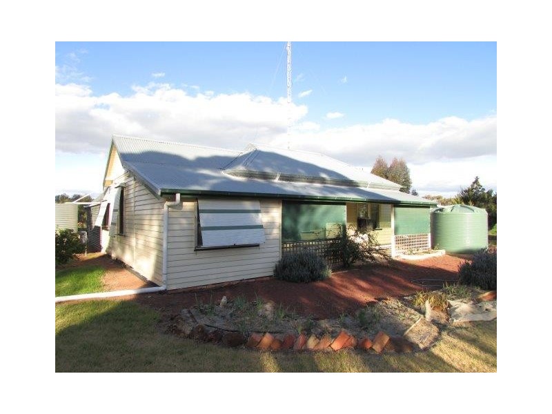 2504 Sunraysia Highway, Curyo VIC 3483
