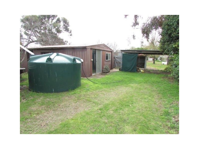 13 Willow Crt, Donald VIC 3480