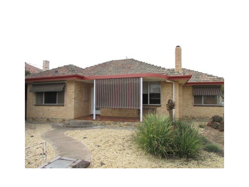 27 Houston Street, Donald VIC 3480