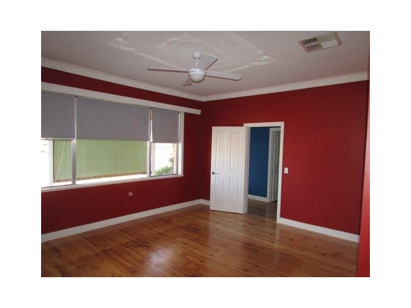 27 Houston Street, Donald VIC 3480