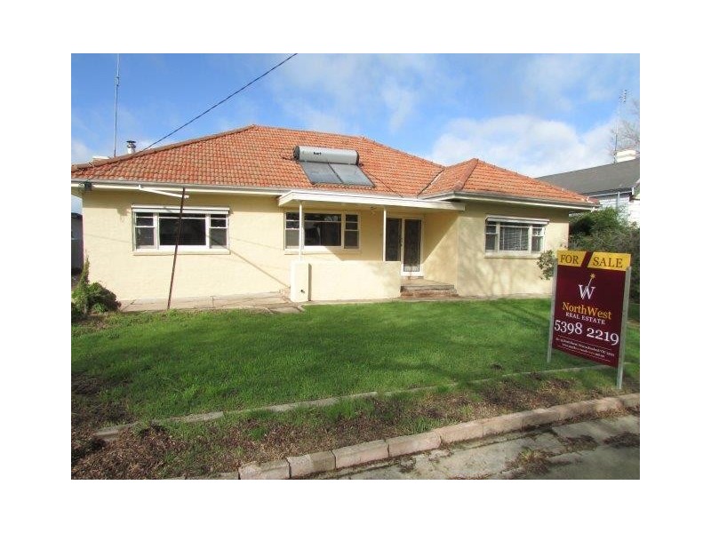 51 Woolcock Street, Warracknabeal VIC 3393