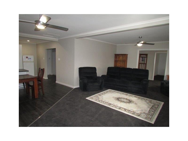 51 Woolcock Street, Warracknabeal VIC 3393