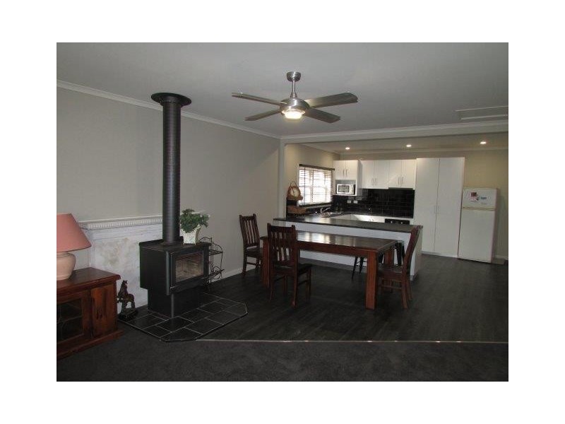 51 Woolcock Street, Warracknabeal VIC 3393