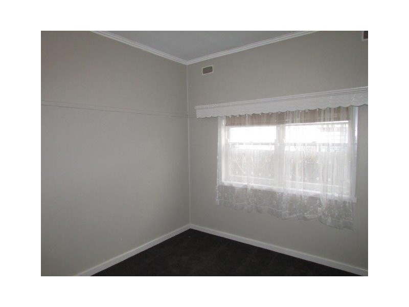 51 Woolcock Street, Warracknabeal VIC 3393