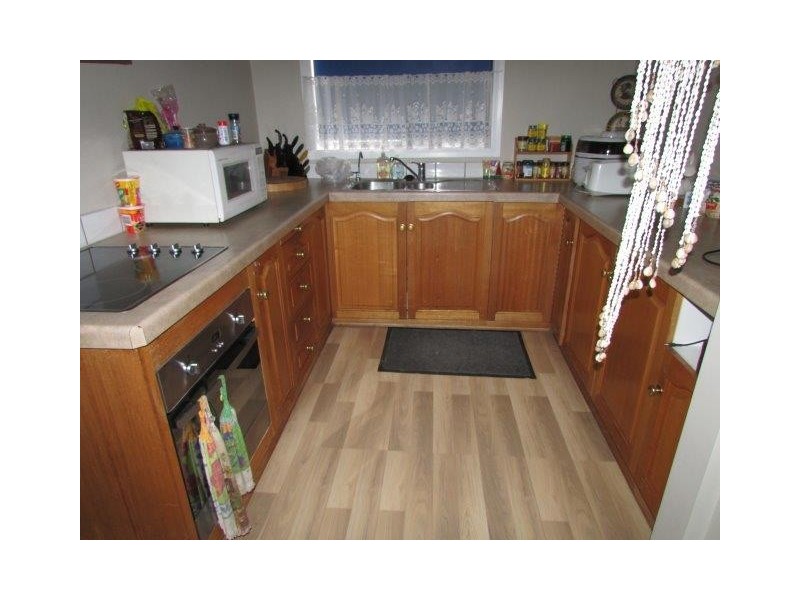 28 Wood Street, Warracknabeal VIC 3393