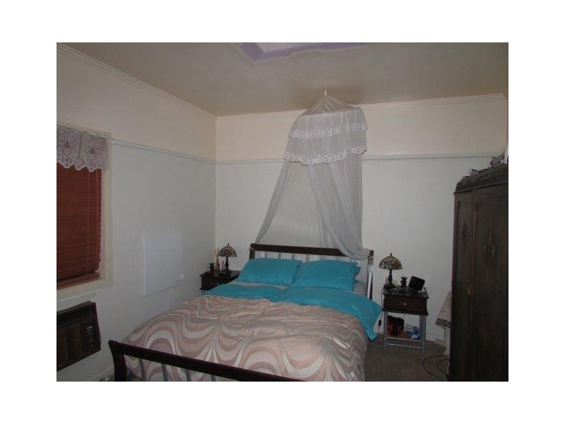 28 Wood Street, Warracknabeal VIC 3393