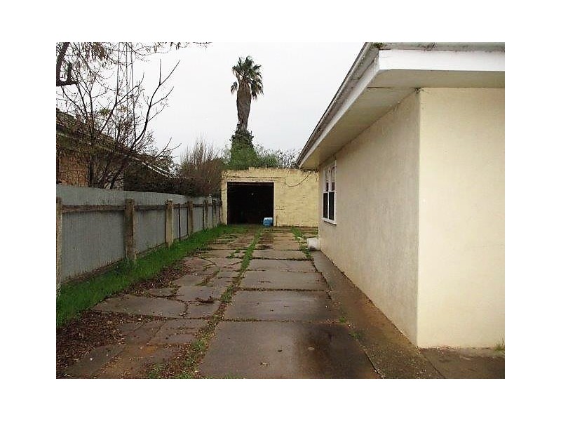 11 Houston Street, Donald VIC 3480