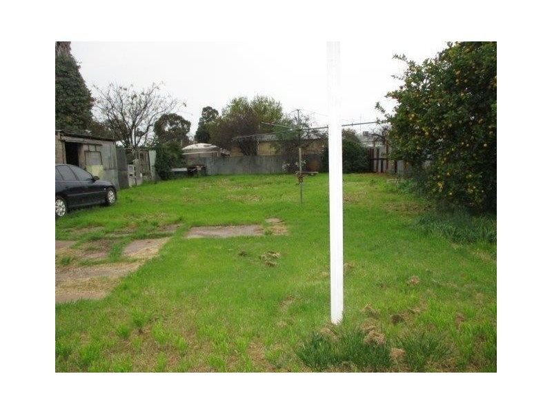 11 Houston Street, Donald VIC 3480