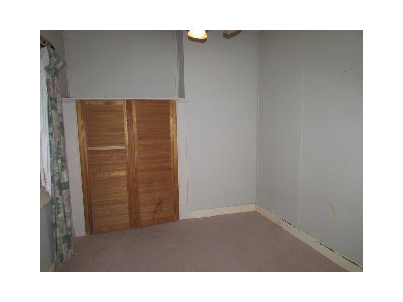 54 Jamouneau Street, Warracknabeal VIC 3393