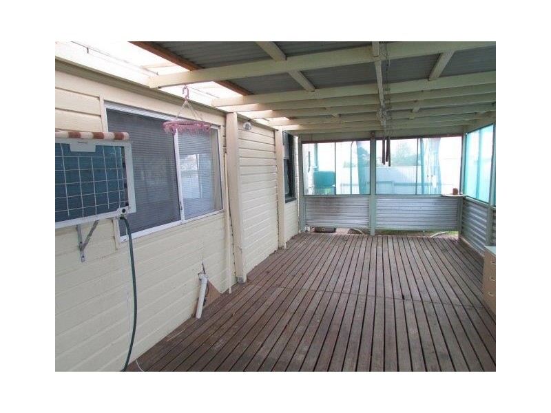 54 Jamouneau Street, Warracknabeal VIC 3393