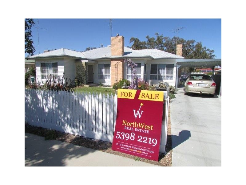 12 Alamein Avenue, Warracknabeal VIC 3393