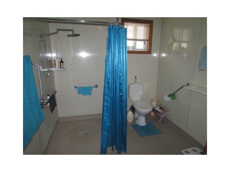 12 Alamein Avenue, Warracknabeal VIC 3393