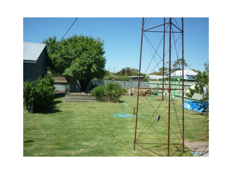 6 Upper Roy Street, Jeparit VIC 3423