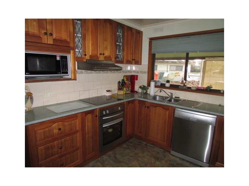 15 Bell Street, Beulah VIC 3395