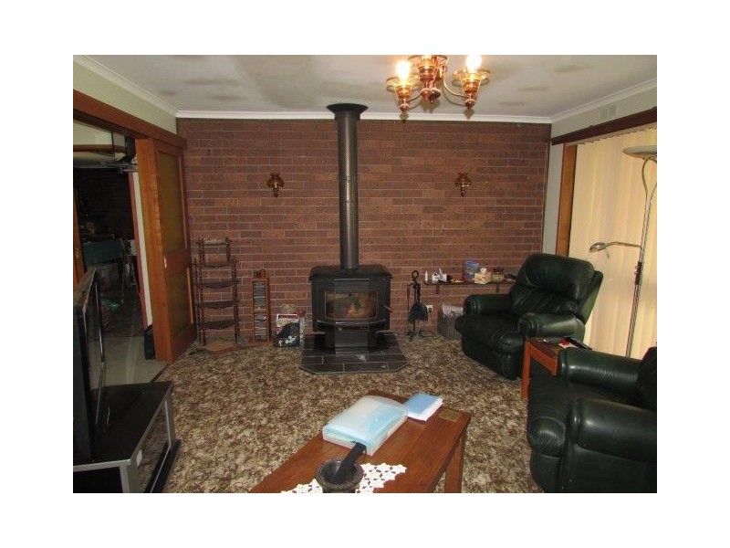 15 Bell Street, Beulah VIC 3395