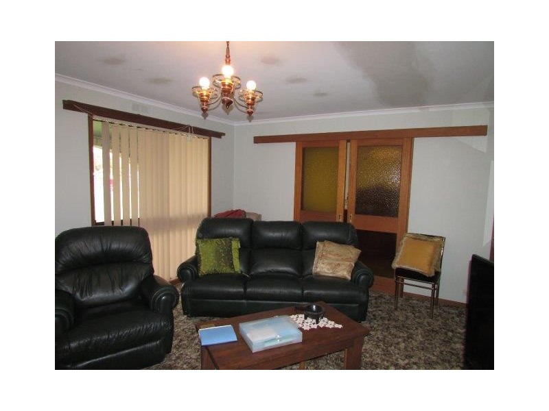 15 Bell Street, Beulah VIC 3395