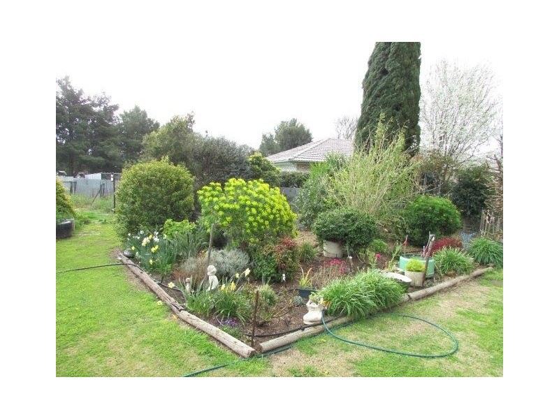 15 Bell Street, Beulah VIC 3395