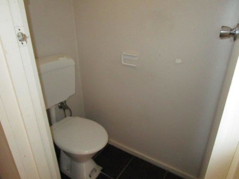 2/9 Camp Street, Donald VIC 3480