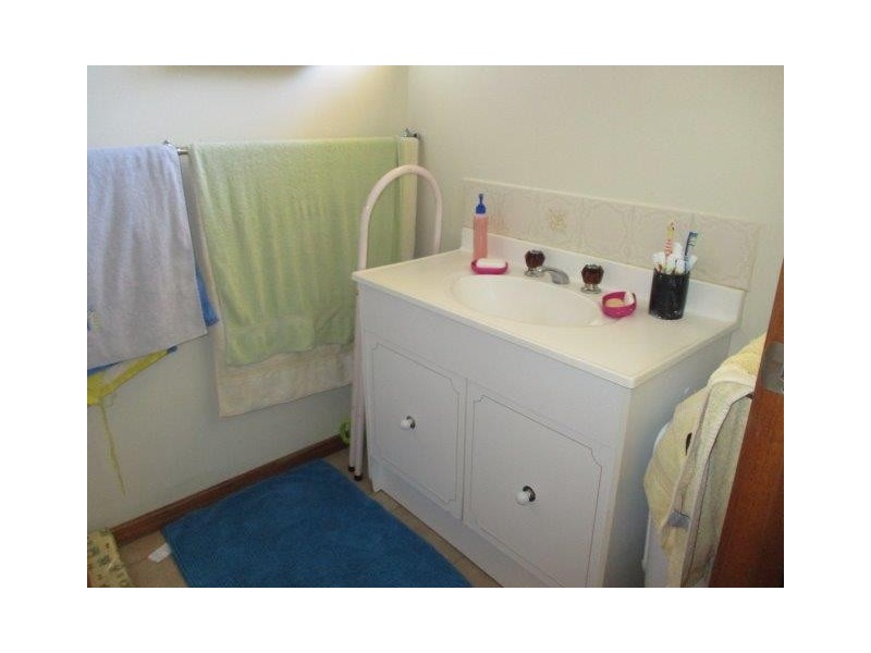 1a & 1b Bewley Street, St Arnaud VIC 3478