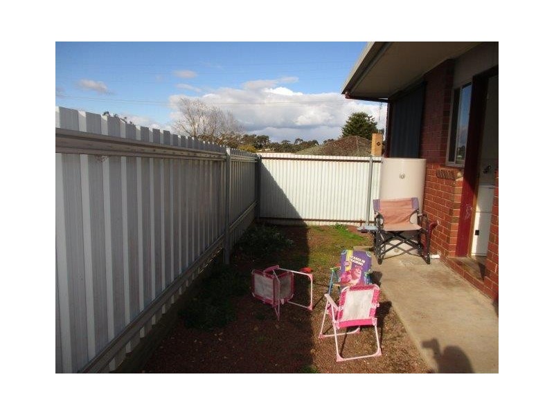 1a & 1b Bewley Street, St Arnaud VIC 3478