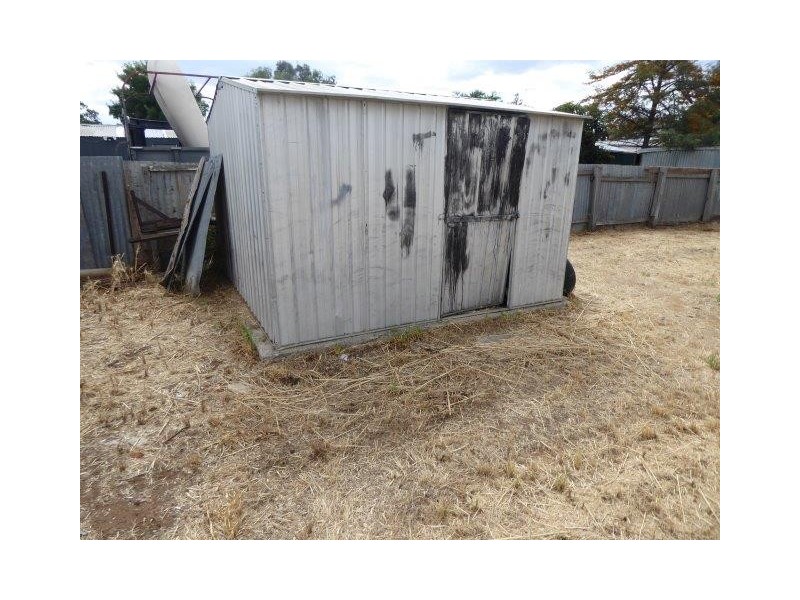 11 Wood Street, Warracknabeal VIC 3393