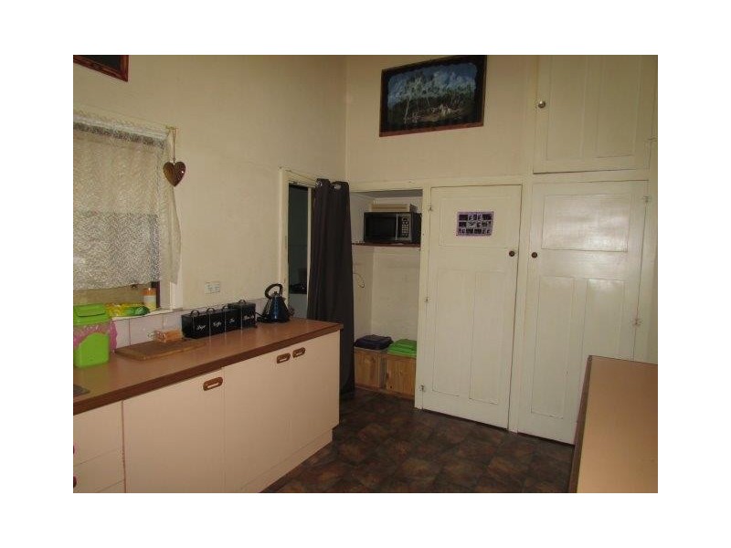 6 Anderson Street, Warracknabeal VIC 3393