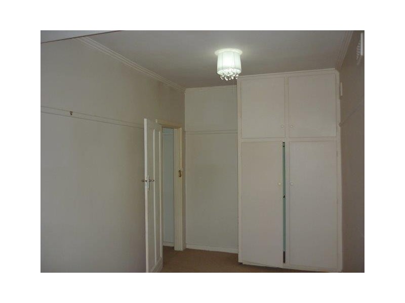 22 Molyneaux Street, Warracknabeal VIC 3393
