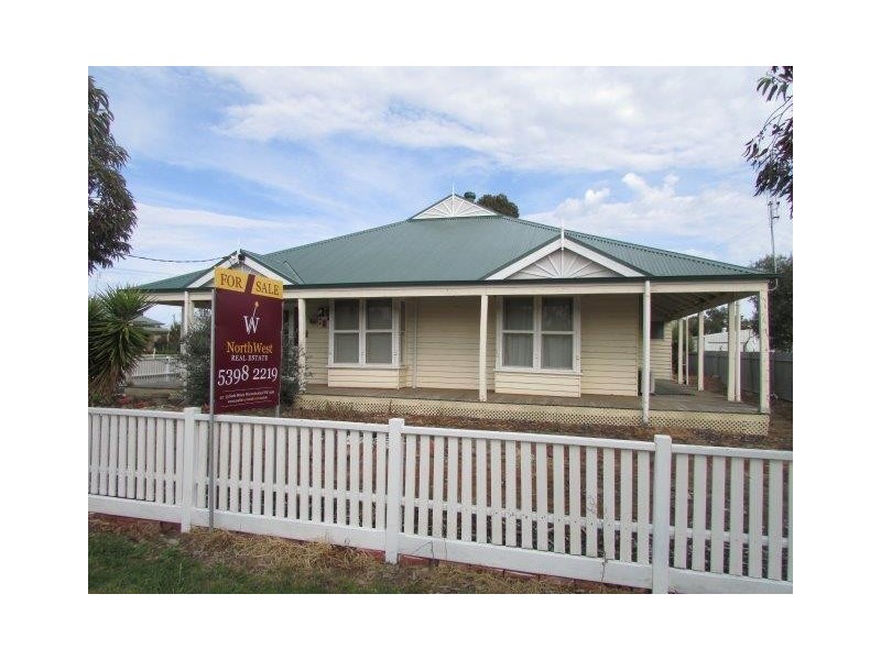 92 Devereux Street, Warracknabeal VIC 3393