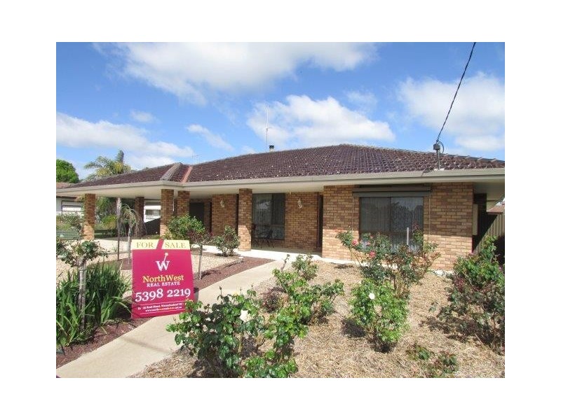 122 Anderson Street, Warracknabeal VIC 3393