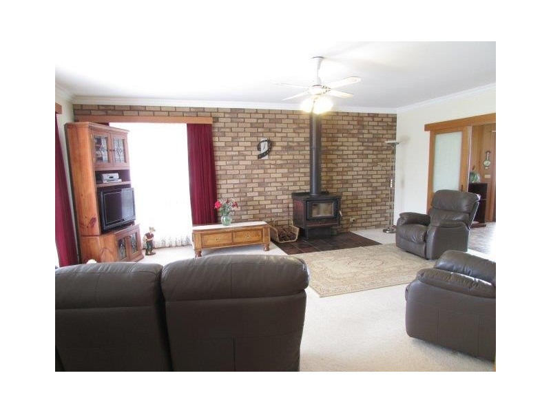 122 Anderson Street, Warracknabeal VIC 3393