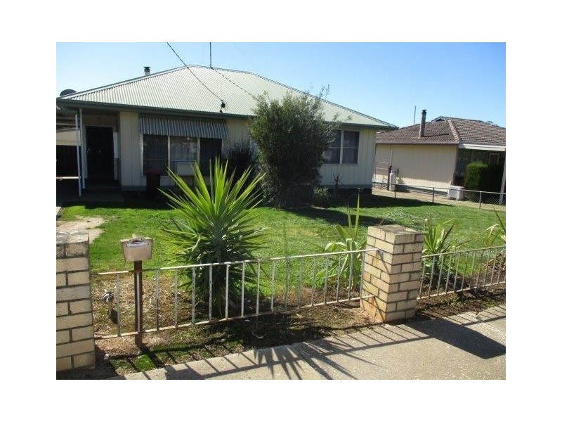 6 George Street, St Arnaud VIC 3478