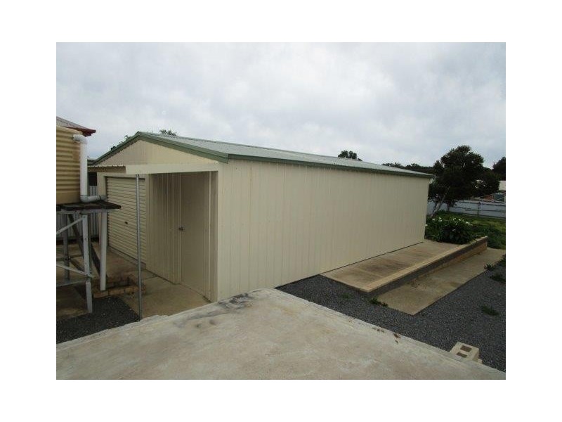 6 George Street, St Arnaud VIC 3478
