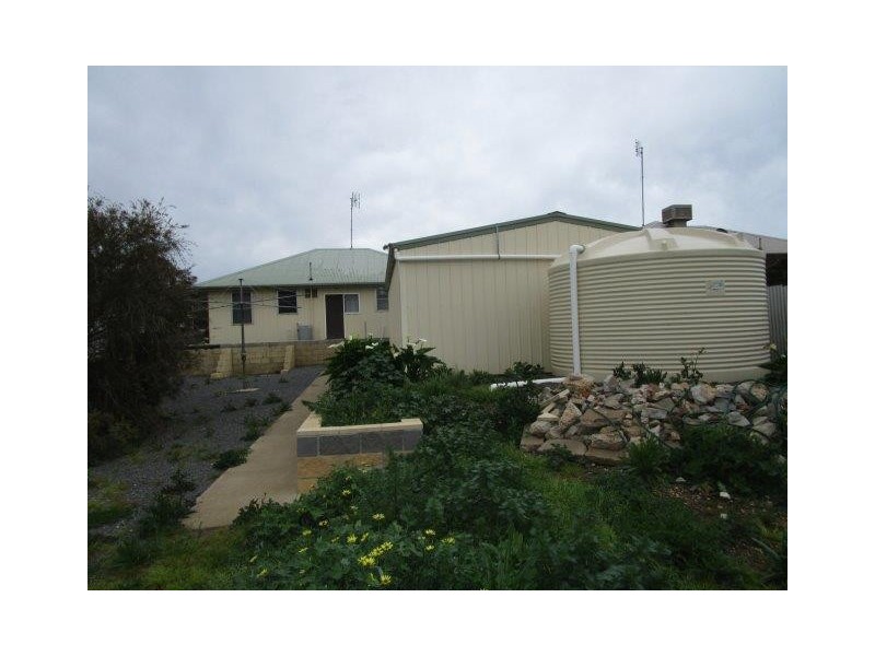 6 George Street, St Arnaud VIC 3478