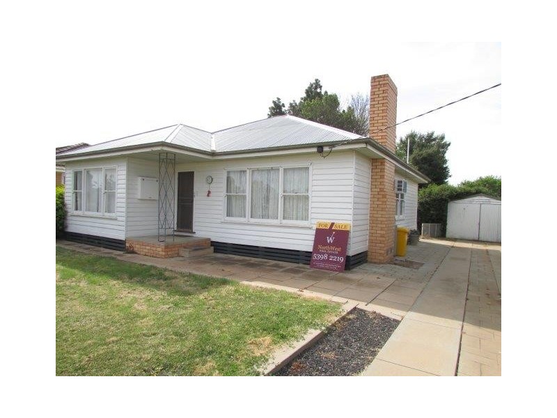 27 Bell Street, Beulah VIC 3395