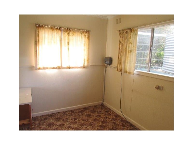 27 Bell Street, Beulah VIC 3395