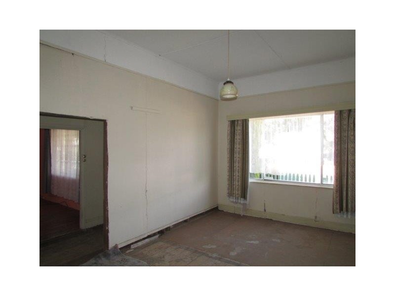 18 High Street, Watchem VIC 3482