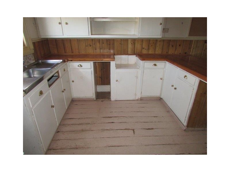 18 High Street, Watchem VIC 3482