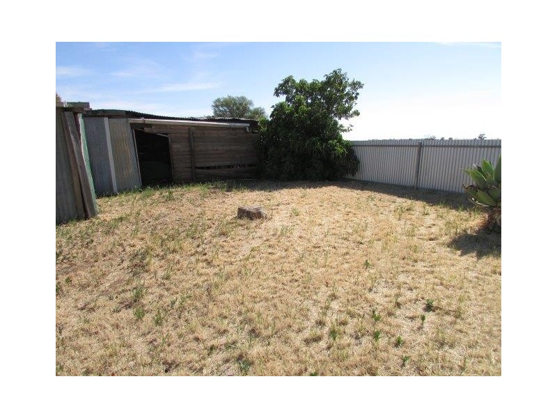 18 High Street, Watchem VIC 3482