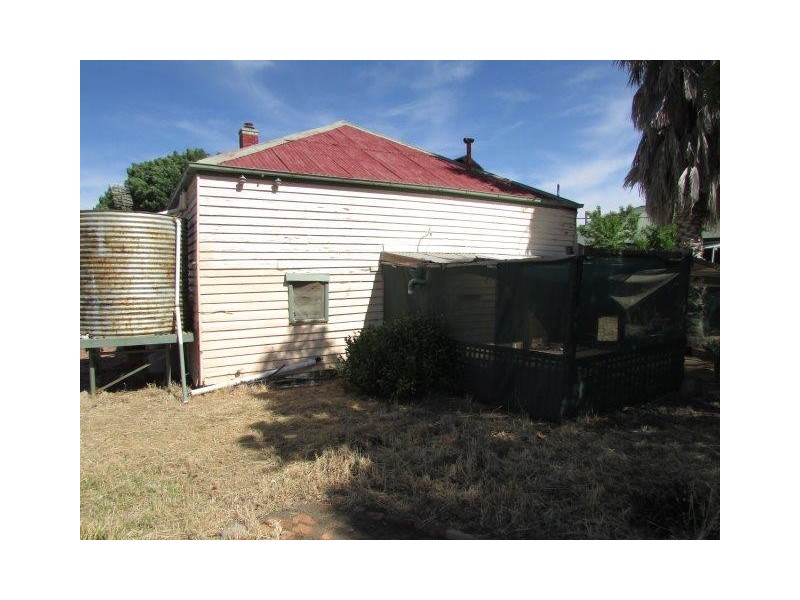 18 High Street, Watchem VIC 3482