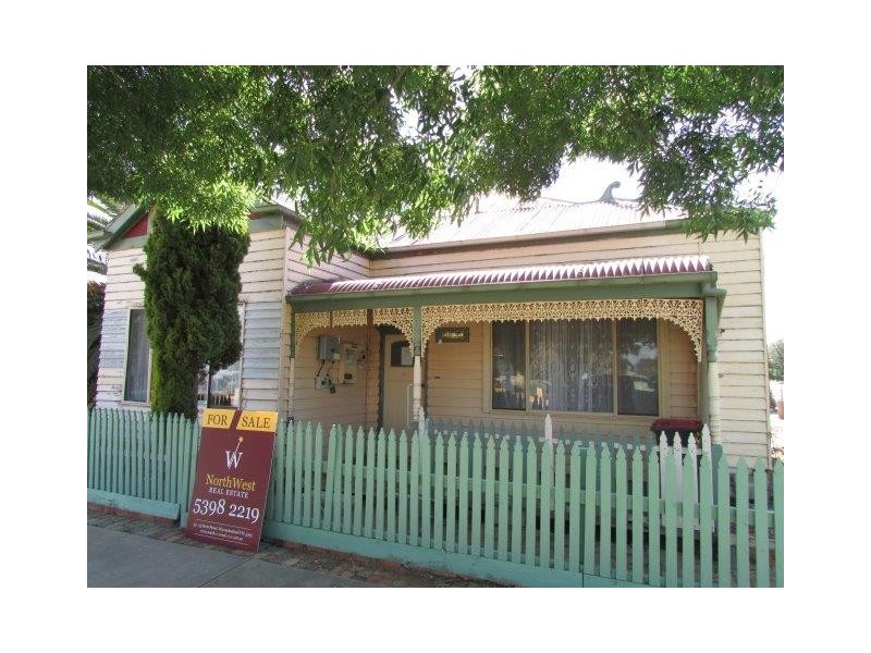 18 High Street, Watchem VIC 3482