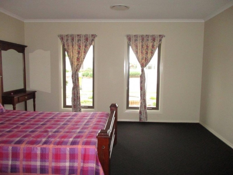 54 Cumming Avenue, Birchip VIC 3483