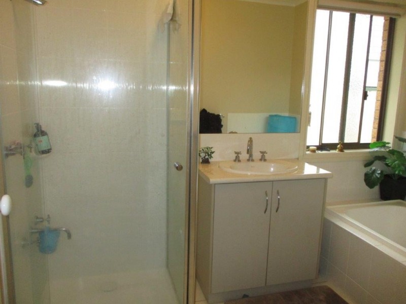 54 Cumming Avenue, Birchip VIC 3483