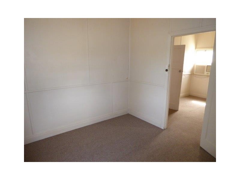 8 Myall Street, Woomelang VIC 3485