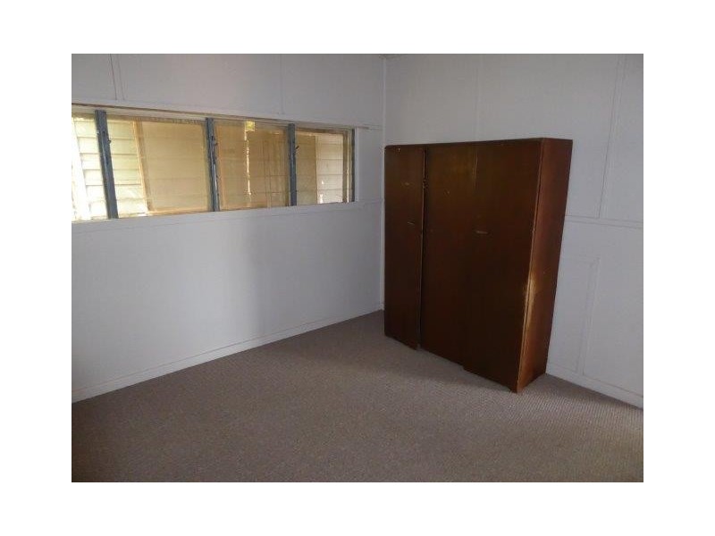 8 Myall Street, Woomelang VIC 3485
