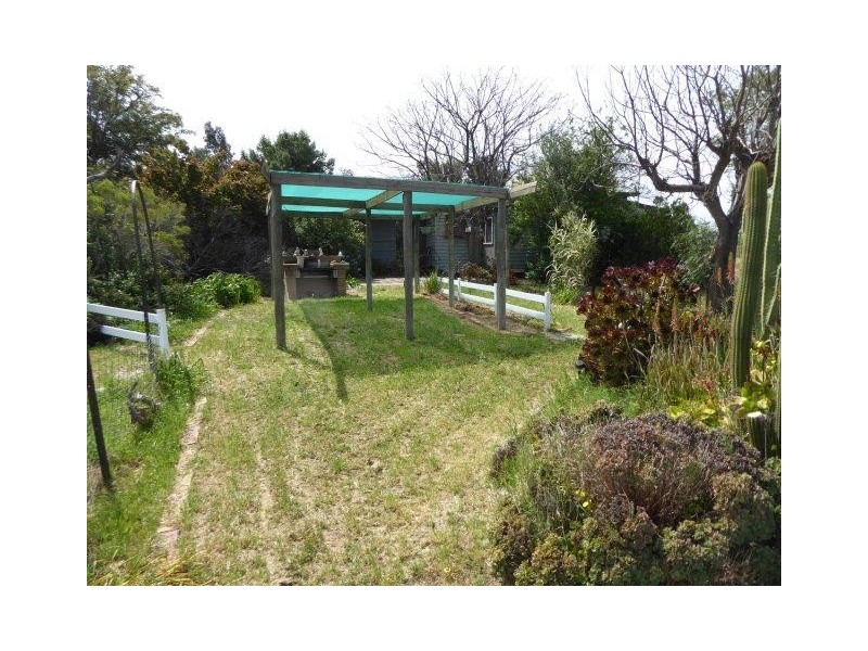 8 Myall Street, Woomelang VIC 3485