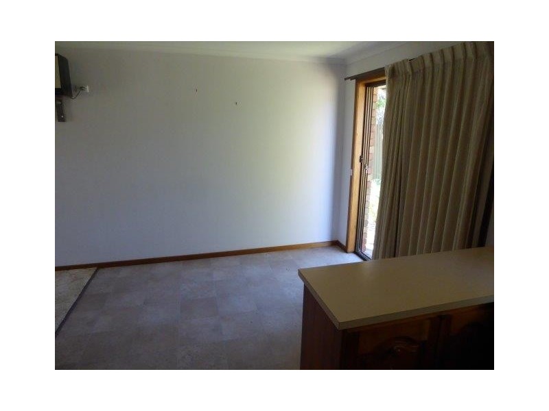 3/2 Hammill Street, Donald VIC 3480