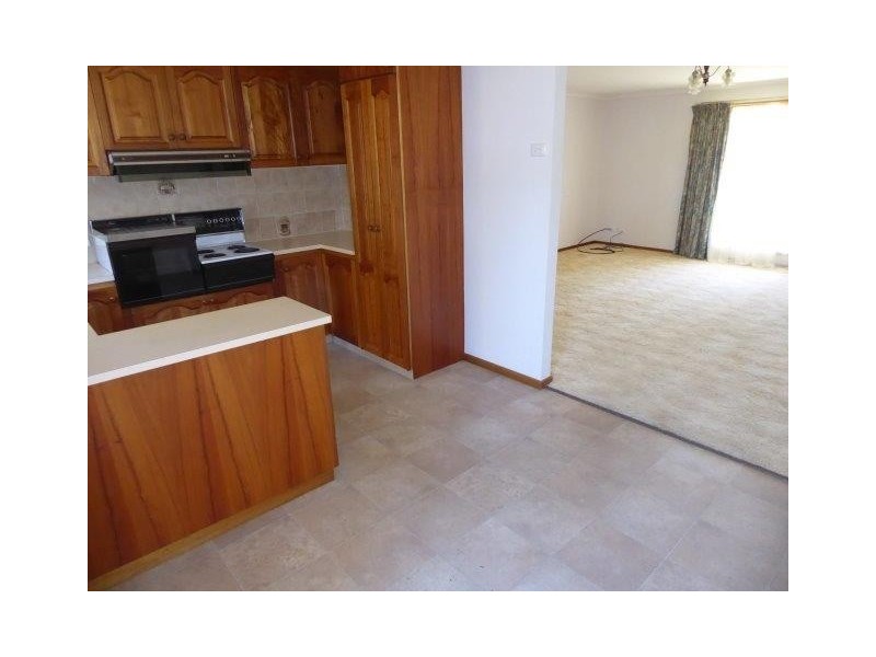 3/2 Hammill Street, Donald VIC 3480