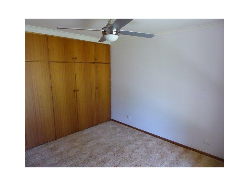 3/2 Hammill Street, Donald VIC 3480