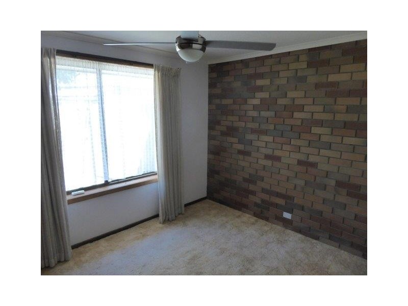 3/2 Hammill Street, Donald VIC 3480