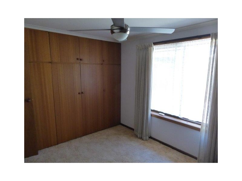 3/2 Hammill Street, Donald VIC 3480
